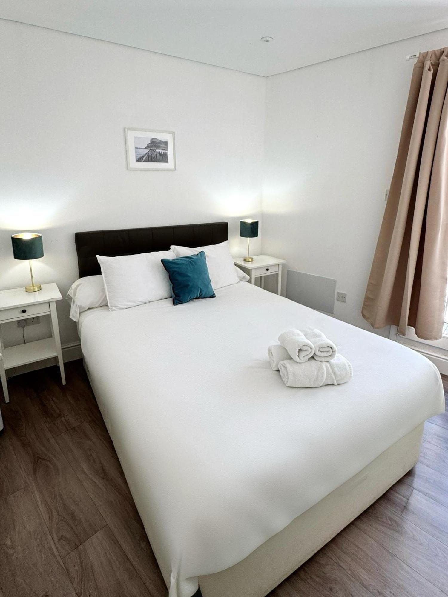 Deluxe City Centre Two Bedroom - Grand Central House Gibraltar Exterior foto